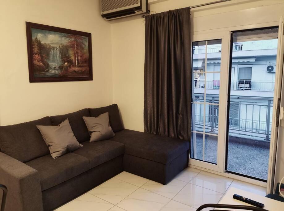 Apartment With 3 Rooms Just 1 Min From The Beach And Free Public Parking Peraia  Bagian luar foto